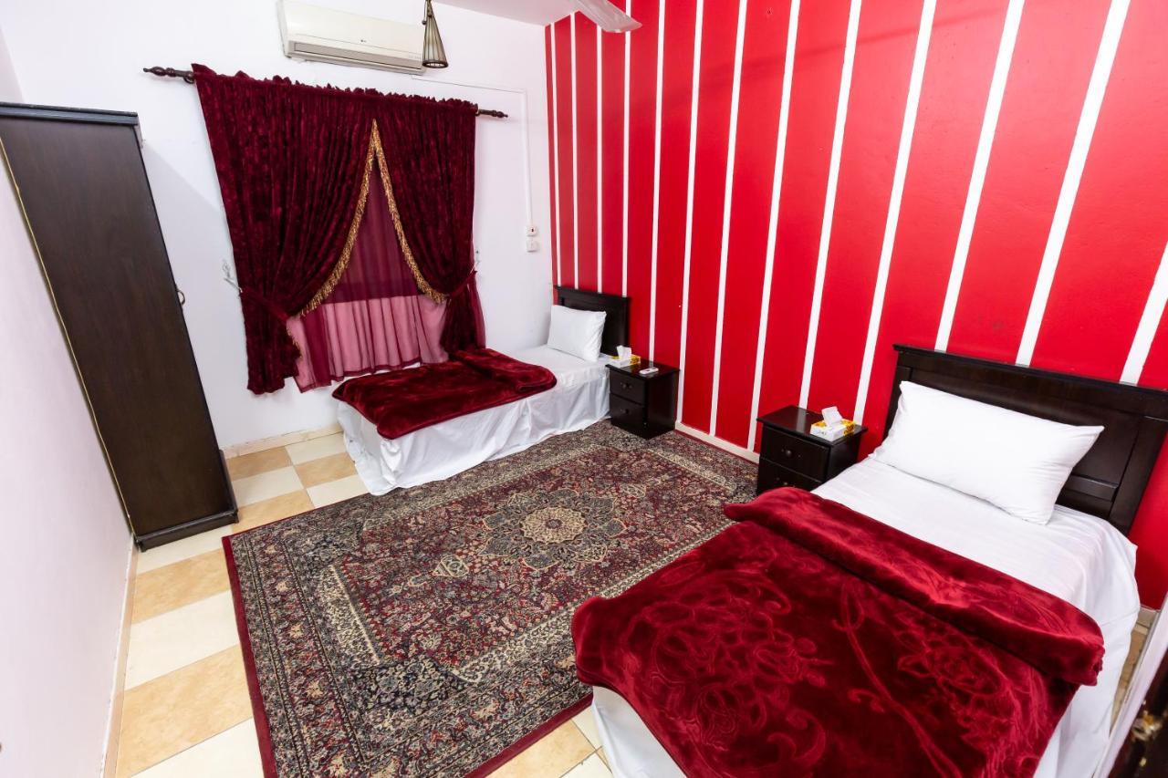 Al Eairy Furnished Apartments - Al Bahah 4 外观 照片