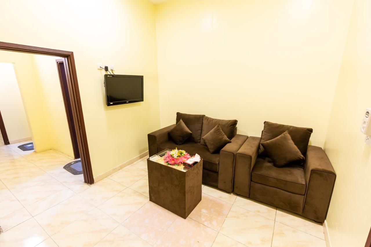 Al Eairy Furnished Apartments - Al Bahah 4 外观 照片